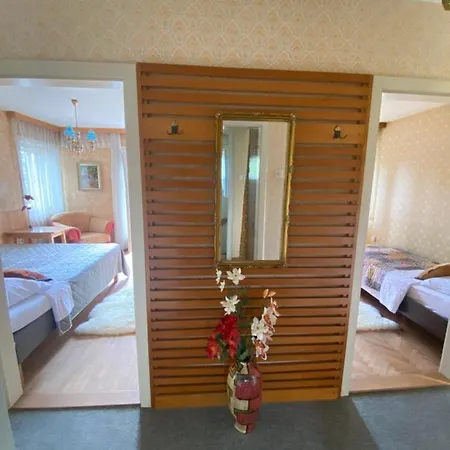 Cosy Vintage House בלד