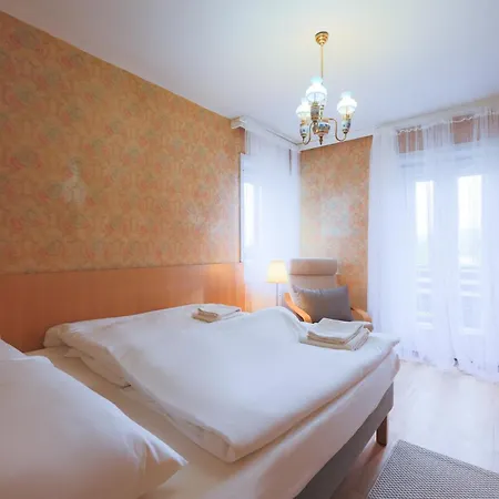 בית נופש Cosy Vintage House בלד
